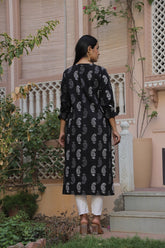 BLACK PAISLEY PRINT STRAIGHT KURTI