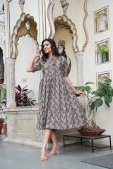 ASH BROWN FLARED DRESS