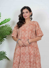 VASTRAVED – GEOMETRIC HAND BLOCK OVERSIZE KURTI SET