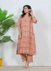 VASTRAVED – GEOMETRIC HAND BLOCK OVERSIZE KURTI SET