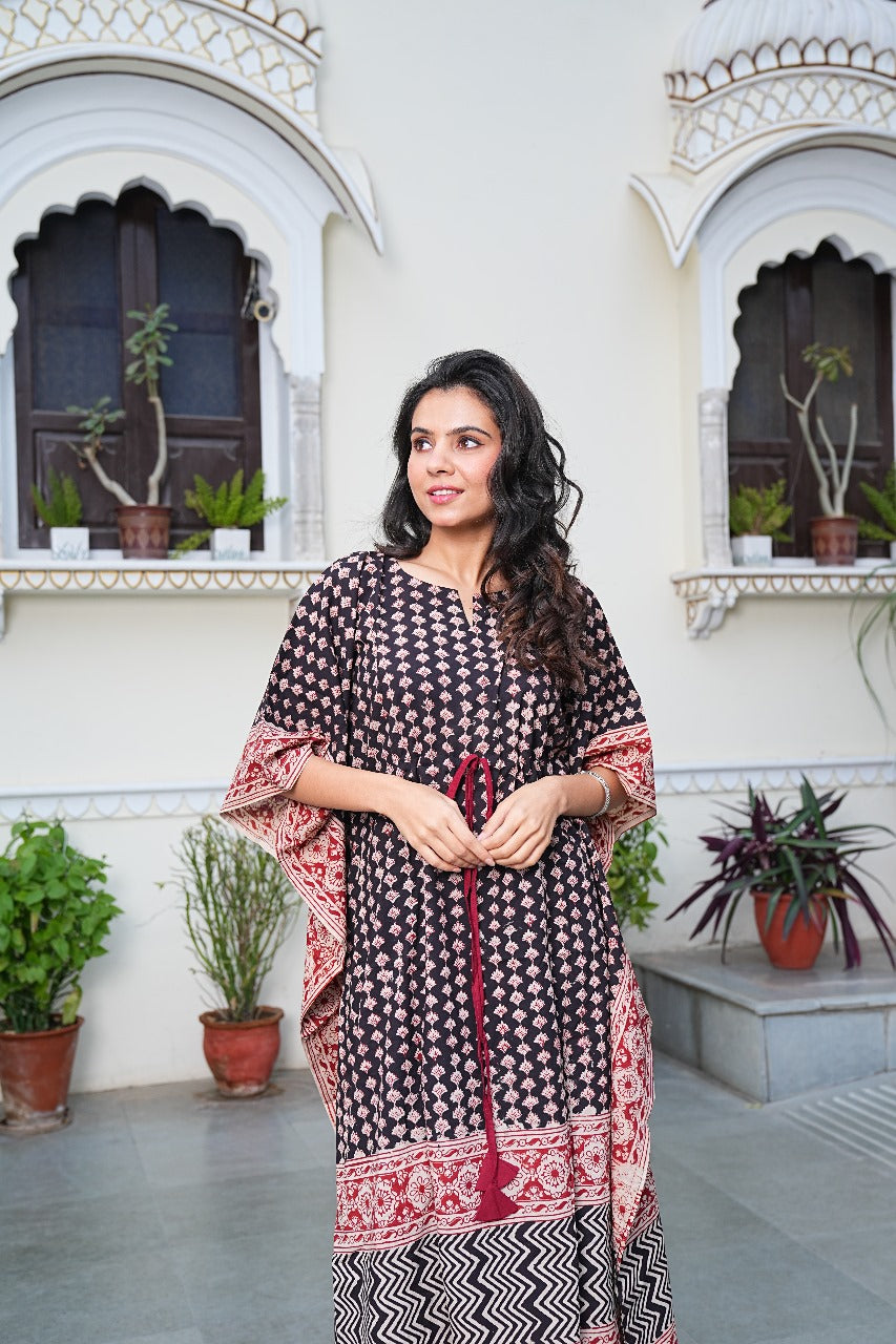 BLACK BANDHEJ-INSPIRED KAFTAN ROYAL COURTYARD EDITION