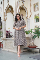 ASH BROWN FLARED DRESS