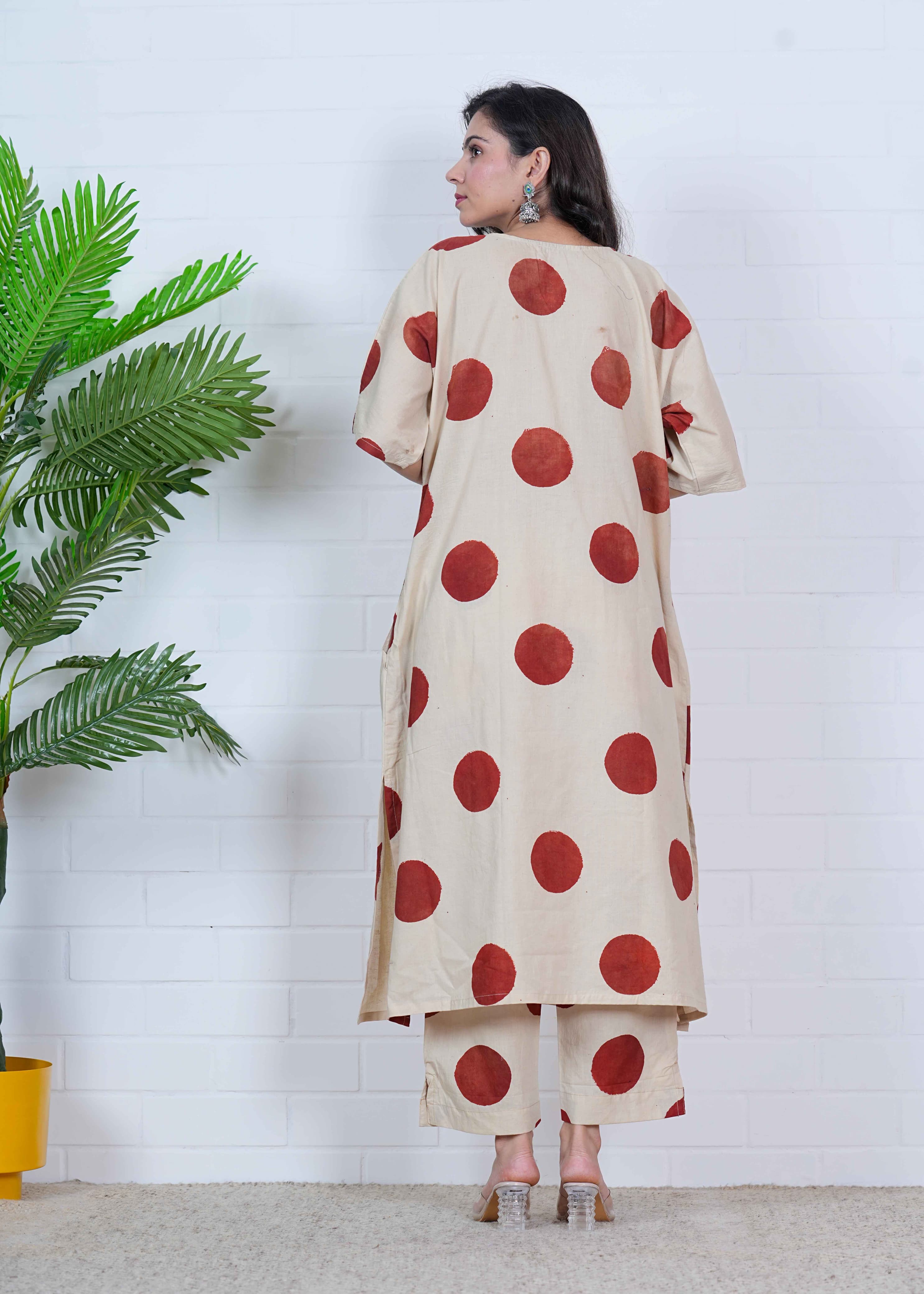 BOONDBAATI – POLKA HAND BLOCK OVERSIZE KURTI SET