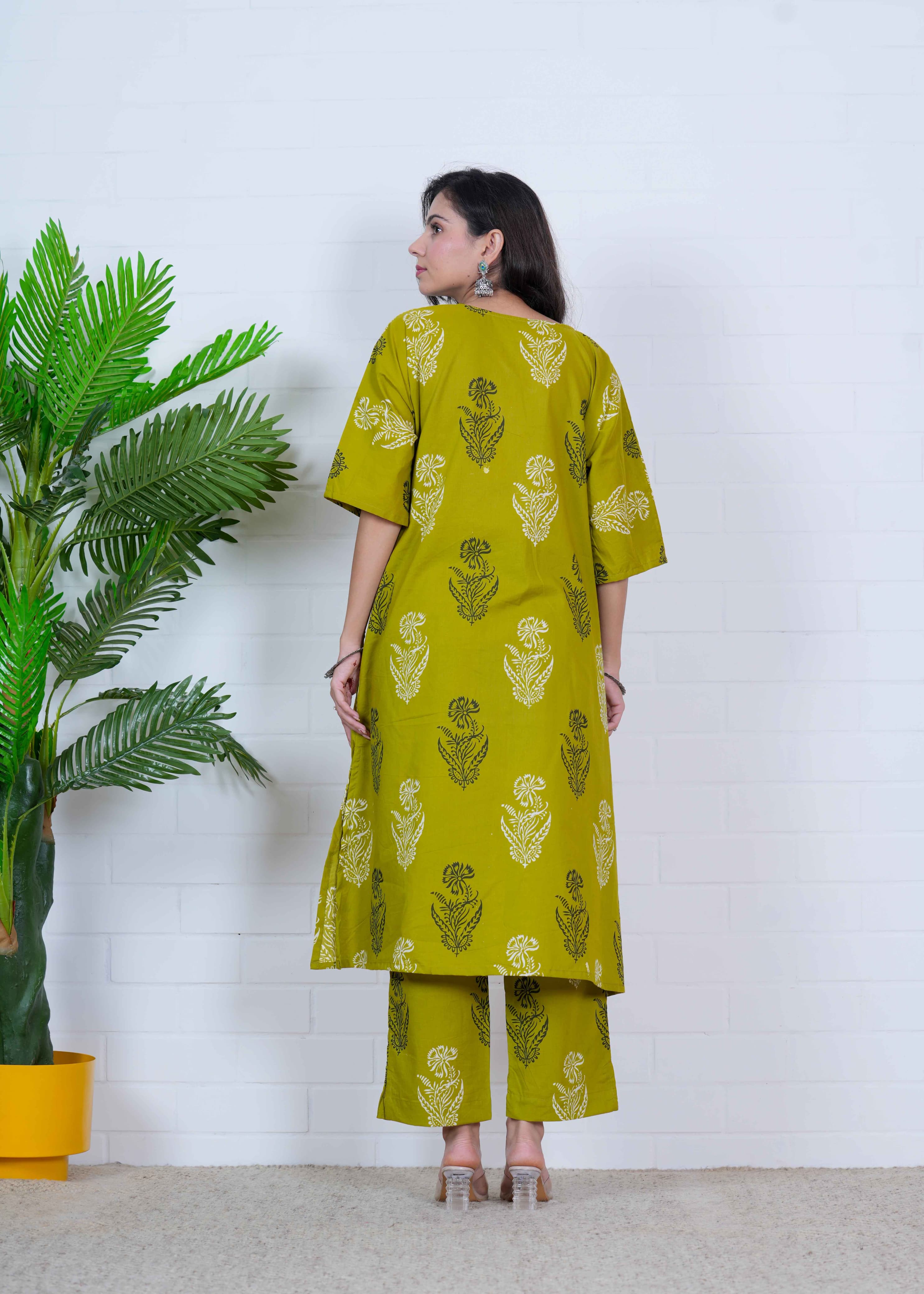 HARILEELA – FLORAL HAND BLOCK OVERSIZE KURTI SET