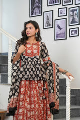 RUDRAJA HANDBLOCK PRINTED LEHENGA SET