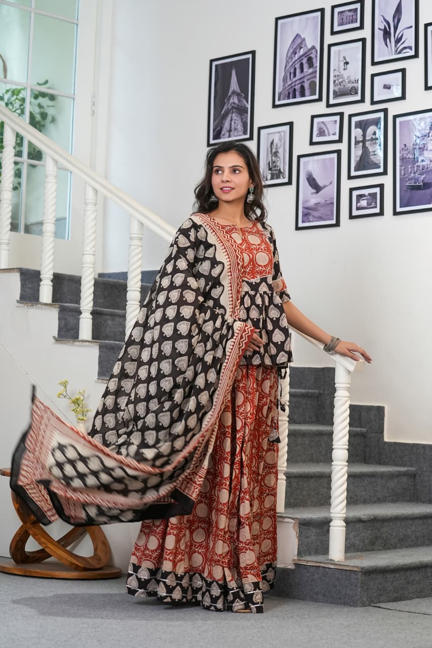 RUDRAJA HANDBLOCK PRINTED LEHENGA SET