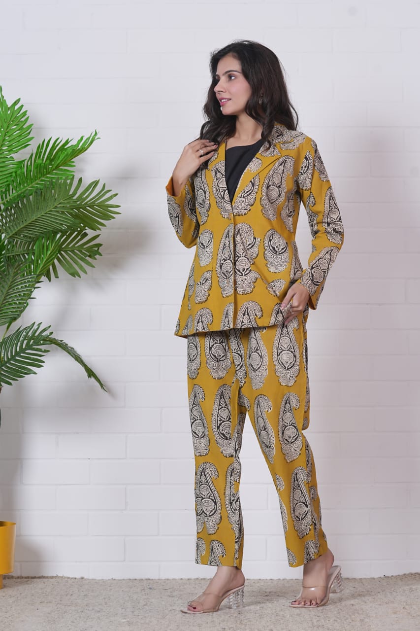 AMBER MUSE” HAND BLOCK 3-PIECE JACKET SET